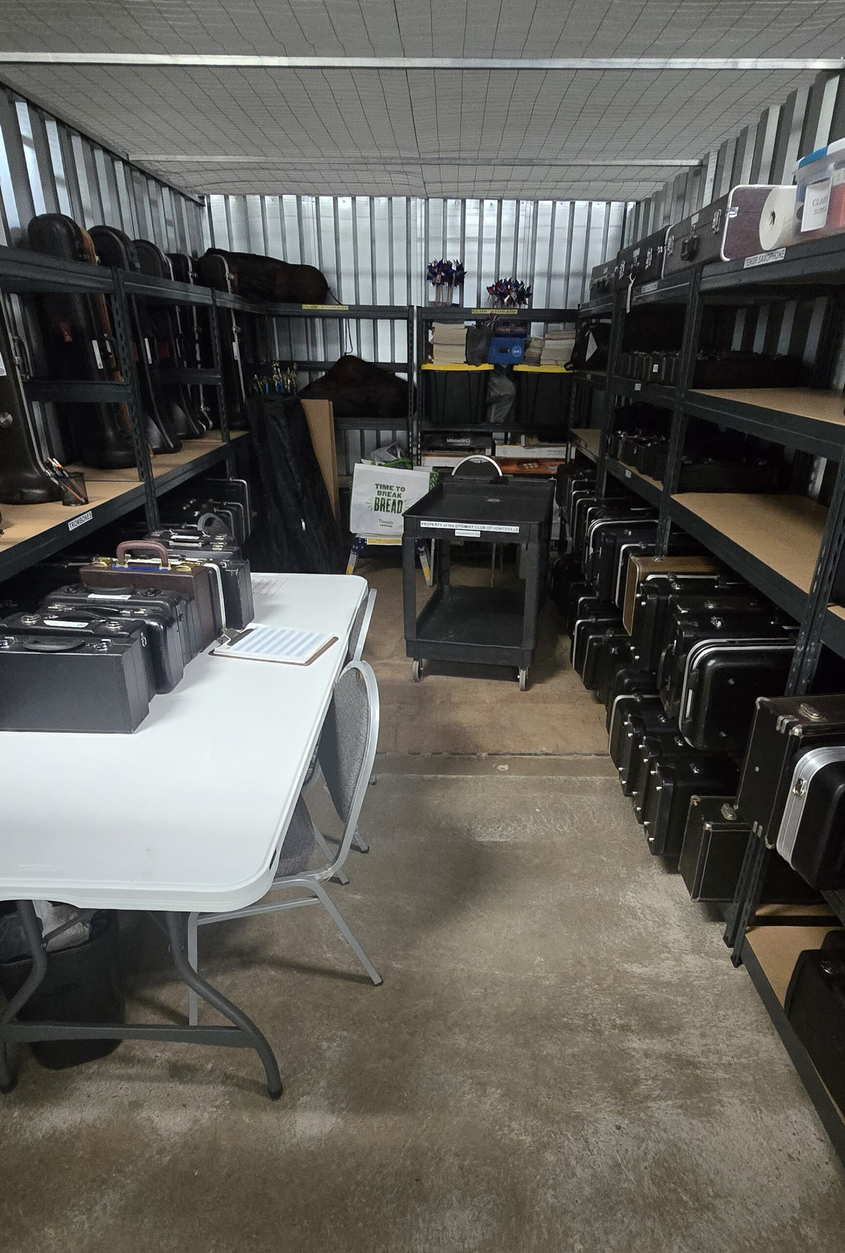 bAND sTORAGE